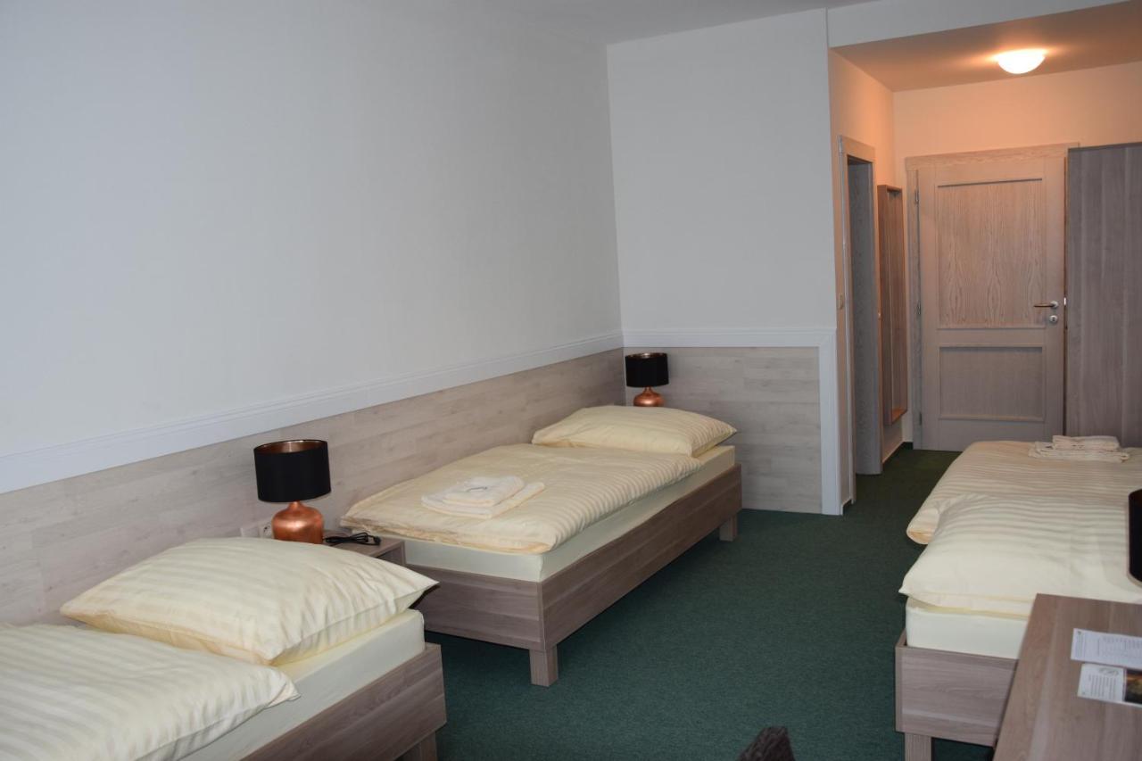 Penzión pre hostí Uhliska A Depandance Gazdovsky Dom